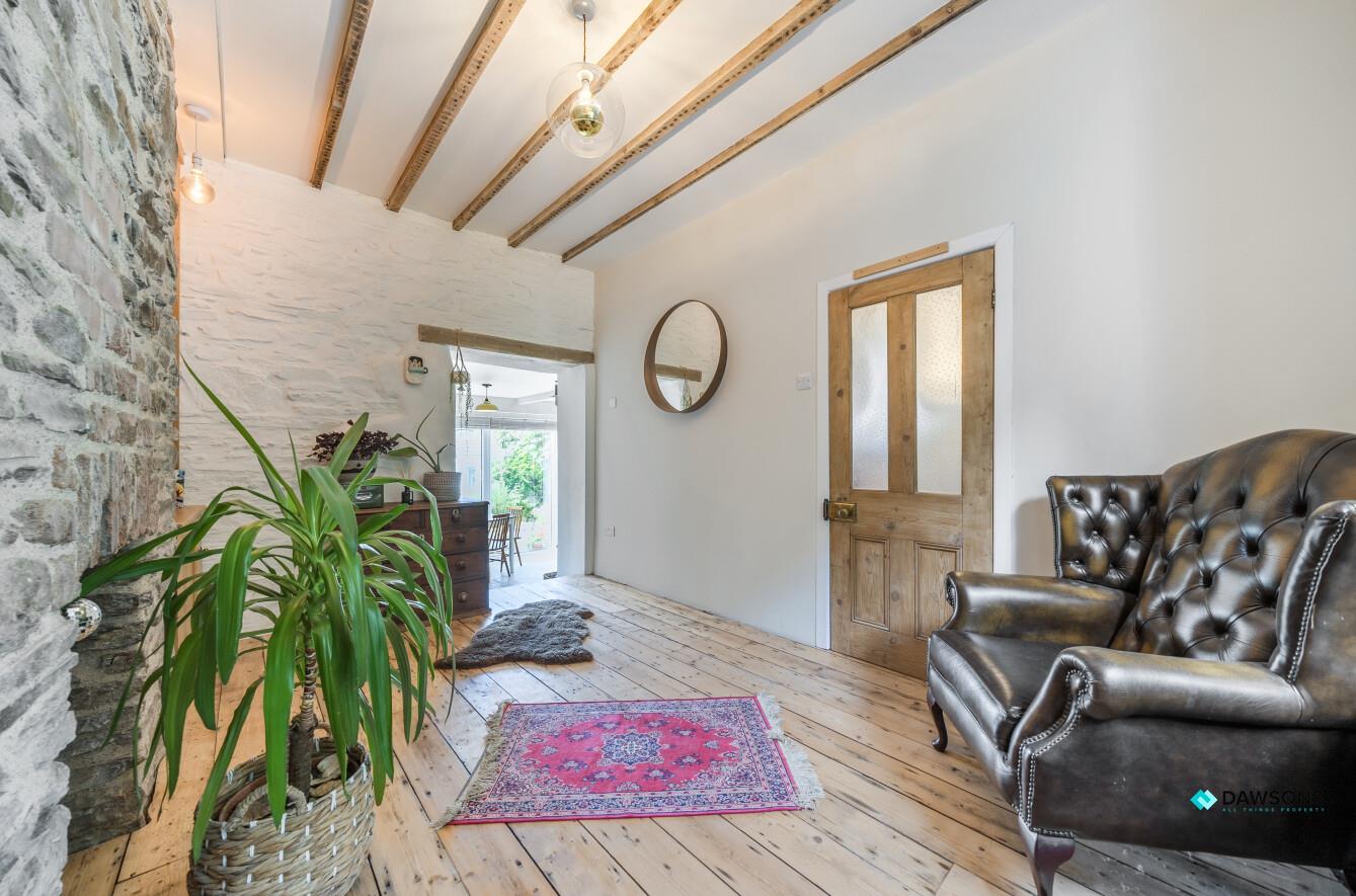 Tyrwaun, Pwll, Llanelli, SA15 4AY
